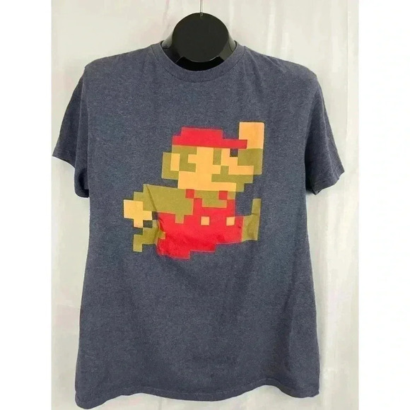 Nintendo Super Mario 8-bit Pixel Jump Graphic Tee MEDIUM Men's Short Sleeve - Picture 1 of 7